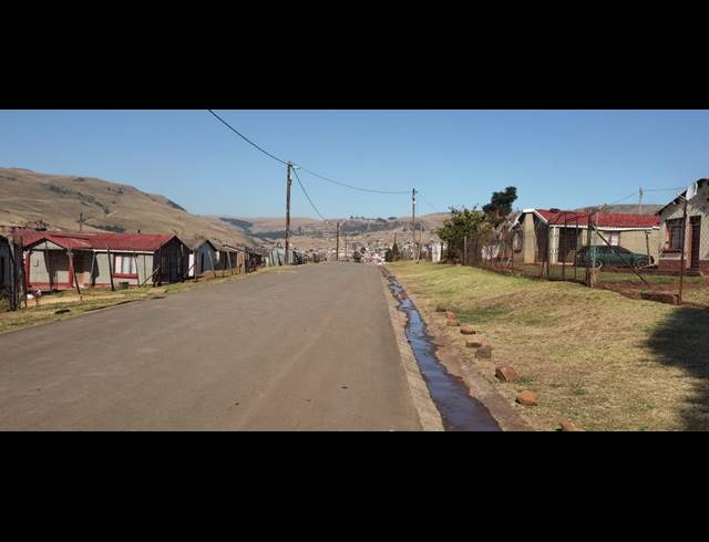4 BEDROOM FREESTANDING FOR SALE IN MPOPHOMENI